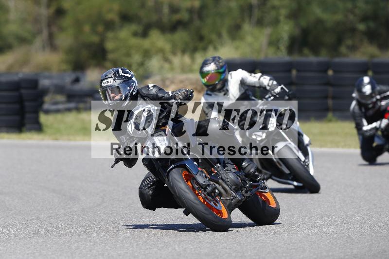 /Archiv-2025/48 25.08.2025 Cornu Master School ADR/blau-bleu/78